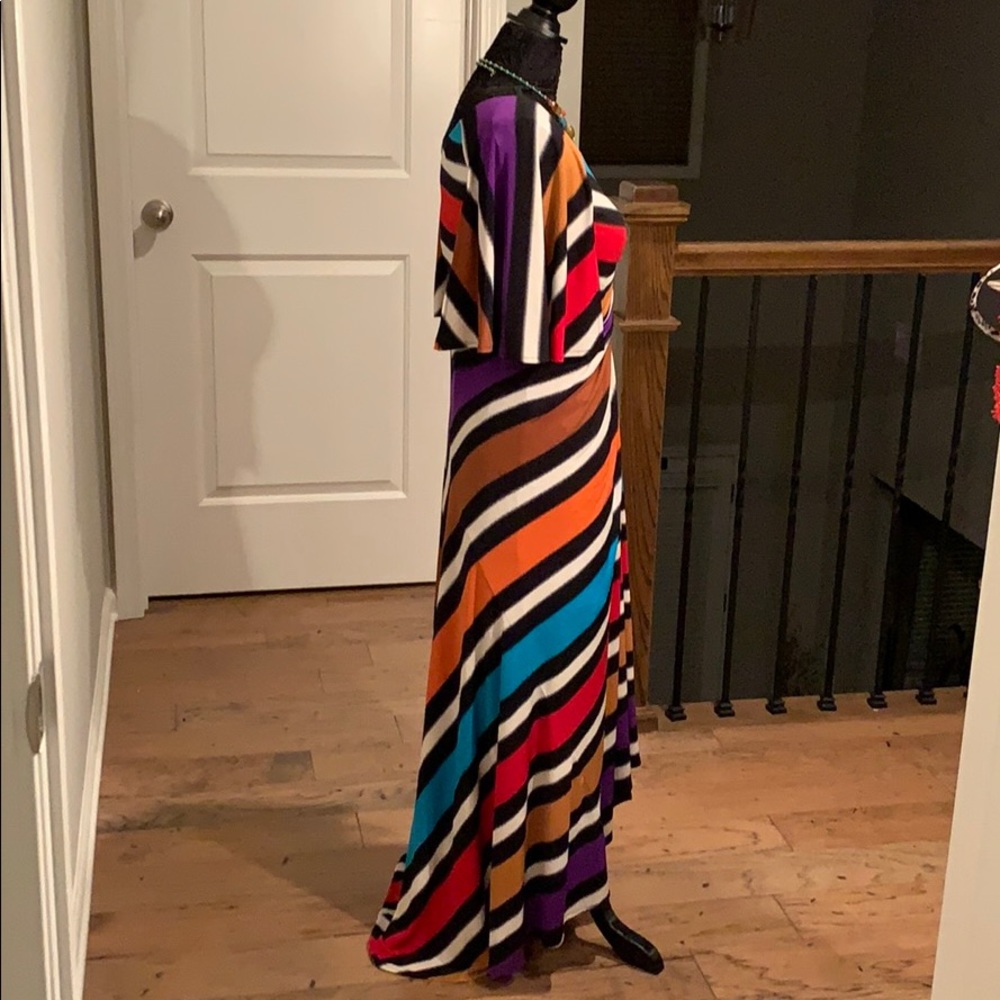 Muse High-Low Maxi Dress - Picture 4 of 12